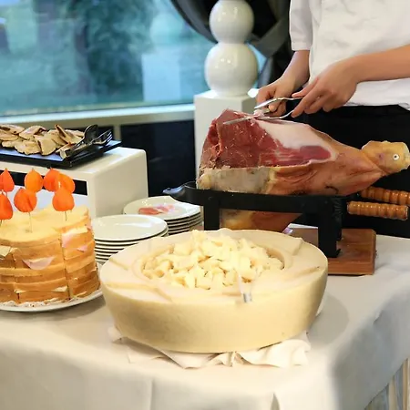 ホテル アンバシアトリ