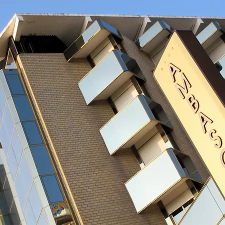 安巴夏特利酒店 酒店 里米尼