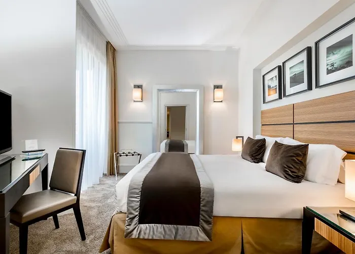 Отель Ambasciatori Римини