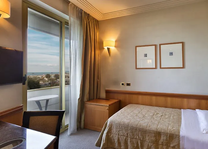 Отель Ambasciatori 4*