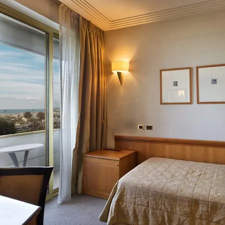 Ξενοδοχείο Ambasciatori 4*